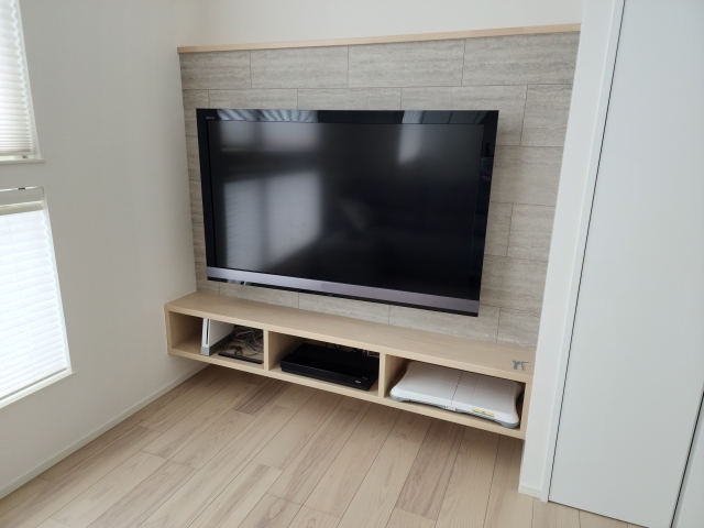 大型テレビ